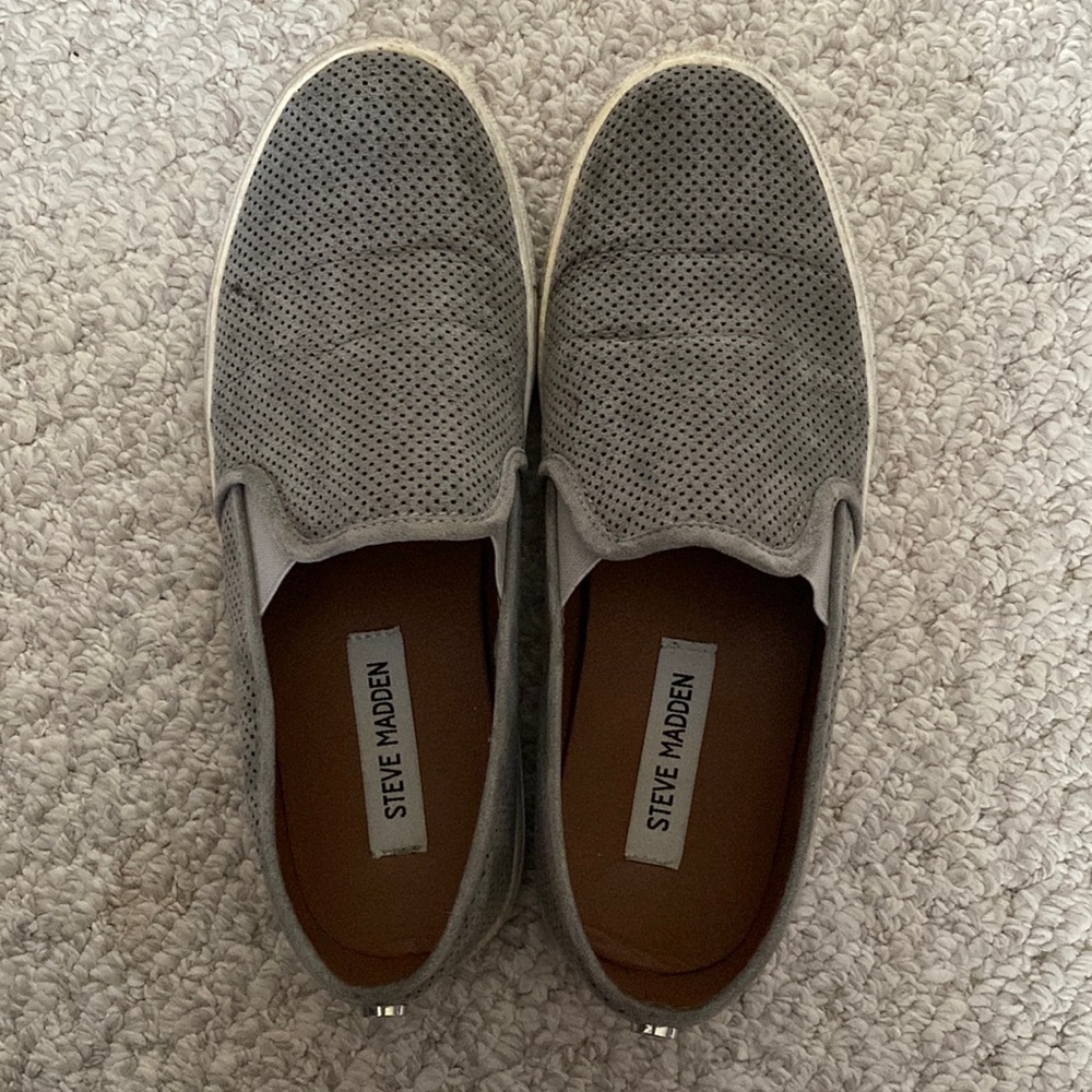 Grey Steve Madden Shoes, size is 8.5, used a few times, good condition